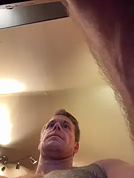 DILFiGuess11 online show from February 25, 2026, 4:33 am