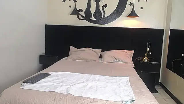 Snapshot of Aaron_Fordd chatting on September 24, 2025, 8:12 pm Aaron Fordd online show from September 24, 2025, 8:12 pm