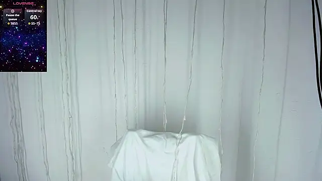 TheBlackwidows online show from September 30, 2025, 11:48 am