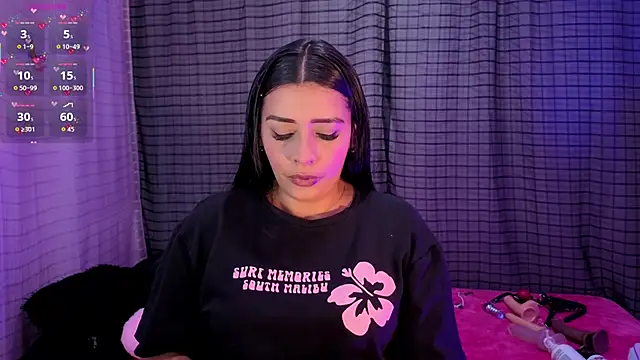 Snapshot of Kayleemorales chatting on September 19, 2025, 5:46 pm Kayleemorales online show from September 19, 2025, 5:46 pm