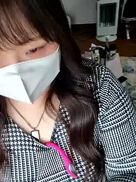 Snapshot of AYA_dayo chatting on December 19, 2025, 12:39 am AYA dayo online show from December 19, 2025, 12:39 am