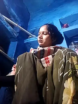 Jooli xx online show from November 28, 2025, 1:41 am