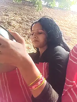 Jooli xx online show from November 30, 2025, 5:44 am