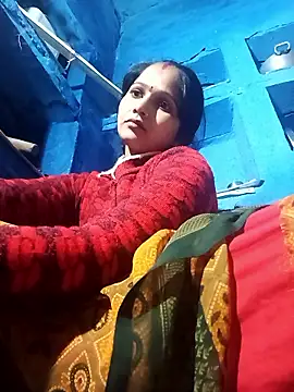 Jooli xx online show from January 6, 2026, 12:53 pm