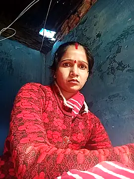 Jooli xx online show from February 10, 2026, 3:43 am