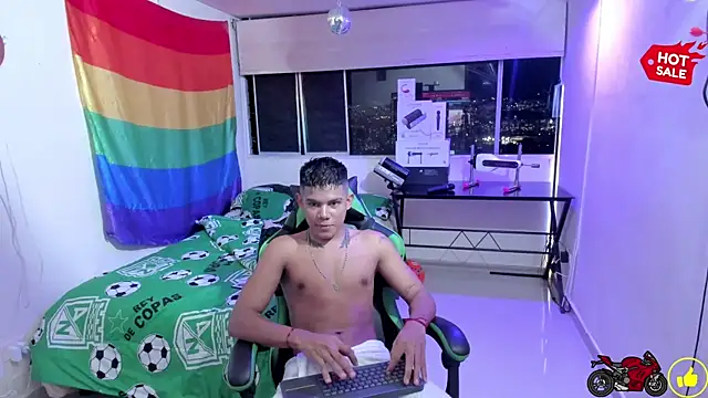 Snapshot of Jack_castell chatting on November 19, 2025, 11:38 pm Jack castell online show from November 19, 2025, 11:38 pm