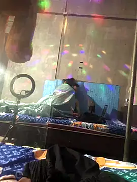 Snapshot of leehank01 chatting on October 22, 2025, 4:29 pm leehank01 online show from October 22, 2025, 4:29 pm