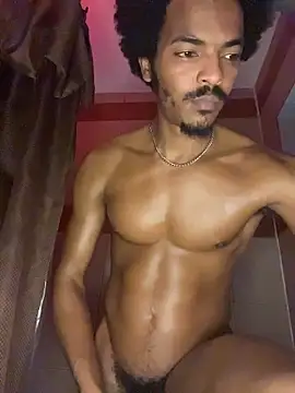 TRILLAHUNG online show from October 15, 2025, 12:44 am