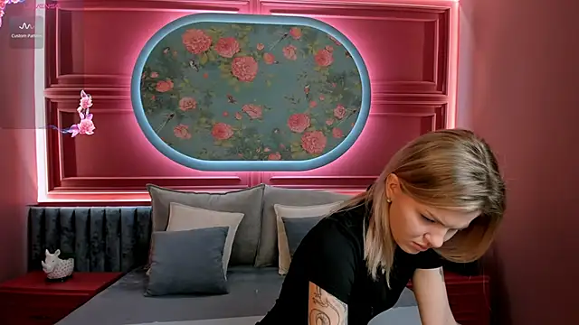 Snapshot of NaomiSol chatting on September 27, 2025, 7:30 pm NaomiSol online show from September 27, 2025, 7:30 pm