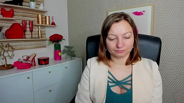 angelaSamt online show from April 9, 2026, 5:29 am