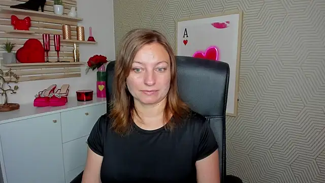 angelaSamt online show from July 22, 2026, 5:32 am