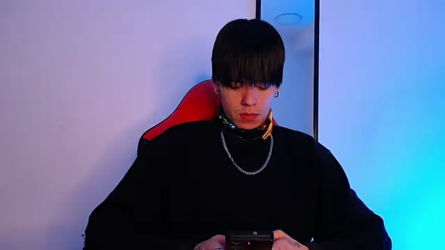 Snapshot of Anhonymus_ chatting on November 12, 2025, 4:13 am Anhonymus online show from November 12, 2025, 4:13 am