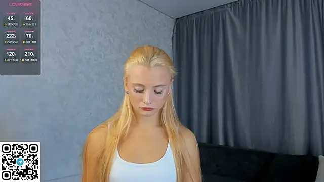 NaughtySeraphine online show from September 25, 2025, 6:28 am