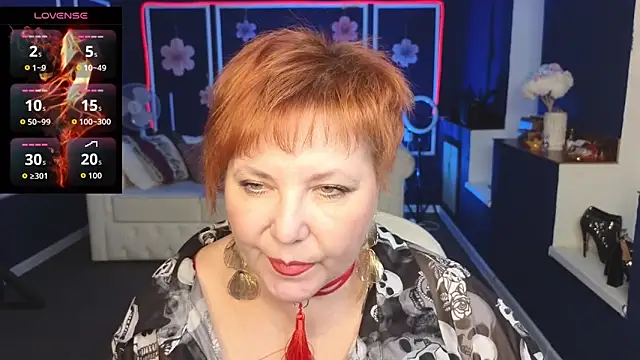 Kira Kenett online show from October 22, 2025, 11:32 am