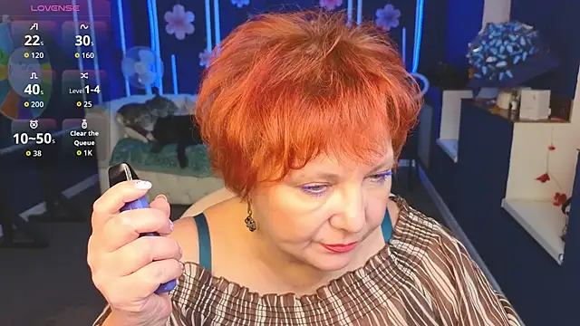 Kira Kenett online show from December 4, 2025, 6:55 am