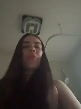 Snapshot of valentinalamont chatting on September 19, 2025, 5:57 pm valentinalamont online show from September 19, 2025, 5:57 pm