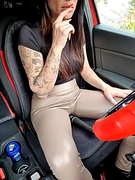 sexy7883 online show from April 14, 2026, 9:04 am