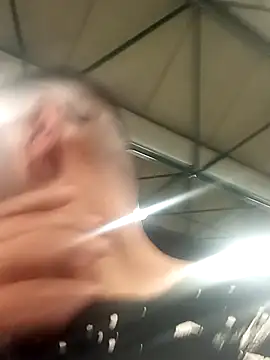 Snapshot of angelitocalientico chatting on October 6, 2025, 2:31 am angelitocalientico online show from October 6, 2025, 2:31 am