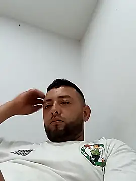 angelitocalientico online show from April 15, 2026, 1:40 pm