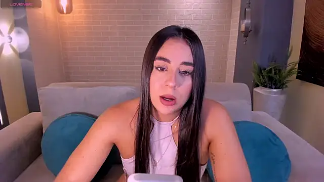 Snapshot of SussyBellX chatting on September 20, 2025, 7:59 pm SussyBellX online show from September 20, 2025, 7:59 pm