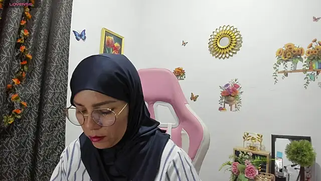 dalila kemur online show from June 13, 2026, 3:48 am
