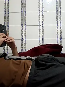 BeakedMezuza online show from April 12, 2026, 9:03 am