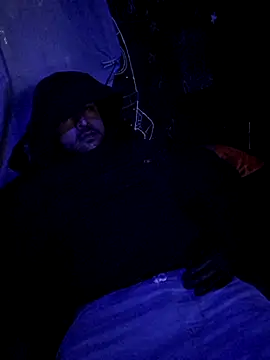 Snapshot of johnboones10 chatting on December 5, 2025, 8:49 pm johnboones10 online show from December 5, 2025, 8:49 pm