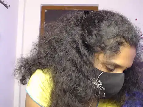 Snapshot of Zellybean_telugu chatting on October 1, 2025, 10:10 am Zellybean telugu online show from October 1, 2025, 10:10 am