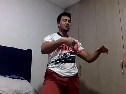 KianxxTeach online show from September 19, 2025, 9:04 pm