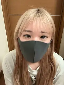 Una chan  online show from October 3, 2025, 4:09 am