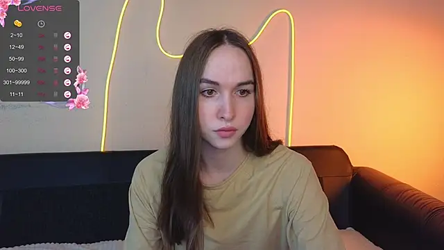 Snapshot of Angeel_Kate chatting on September 15, 2025, 8:14 am Angeel Kate online show from September 15, 2025, 8:14 am