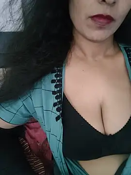 Snapshot of Deepa_Sharma143 chatting on July 8, 2026, 6:29 am Deepa Sharma143 online show from July 8, 2026, 6:29 am
