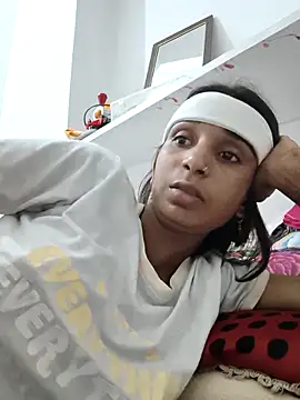 Hot-Soniya2 online show from October 16, 2025, 3:24 pm