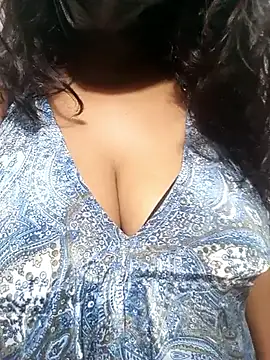 HAANNIAA online show from December 4, 2025, 8:28 pm