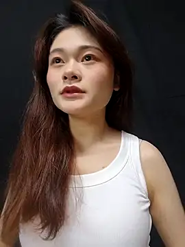 Snapshot of Xxq-20 chatting on November 3, 2025, 10:27 am Xxq-20 online show from November 3, 2025, 10:27 am