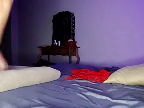 xlatinastar online show from January 17, 2026, 8:12 pm