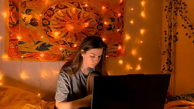 AliceCUNTach online show from February 15, 2026, 5:04 am