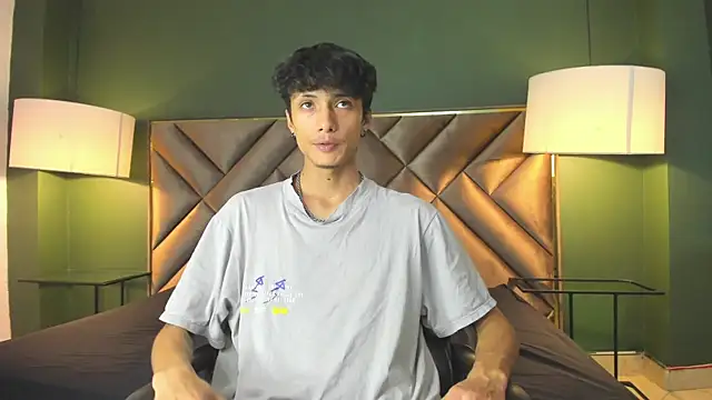 Lean Portman online show from November 13, 2025, 9:36 pm