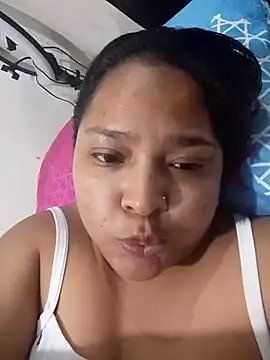 Snapshot of Angelly_ricura chatting on July 17, 2026, 4:30 am Angelly ricura online show from July 17, 2026, 4:30 am