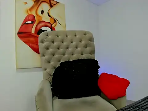 Snapshot of caromonar chatting on November 30, 2025, 10:52 am caromonar online show from November 30, 2025, 10:52 am