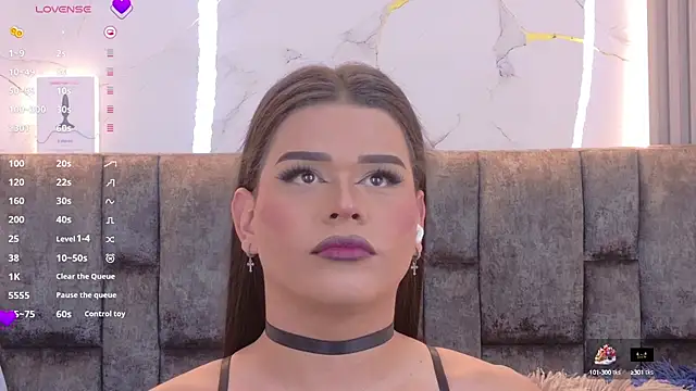 Snapshot of Ava_Cristi chatting on October 9, 2025, 5:00 pm Ava Cristi online show from October 9, 2025, 5:00 pm