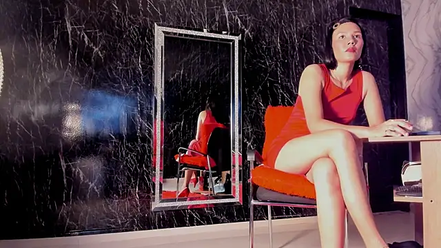 Nicollemillf online show from October 22, 2025, 12:49 pm