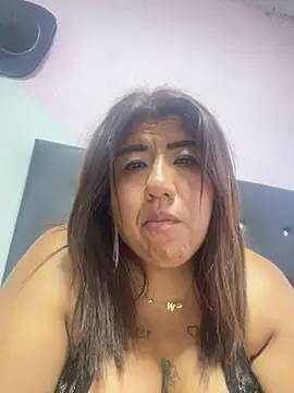 Snapshot of Wenlop chatting on December 3, 2025, 9:57 pm Wenlop online show from December 3, 2025, 9:57 pm