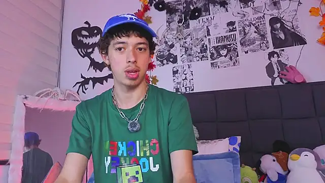 Snapshot of Otter_Star chatting on October 20, 2025, 2:45 am Otter Star online show from October 20, 2025, 2:45 am