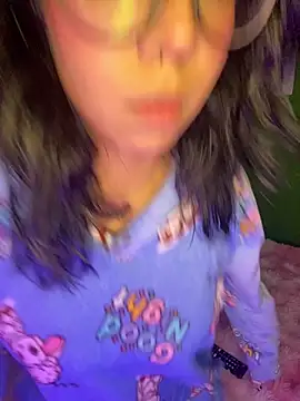 Valen-Foxx online show from October 2, 2025, 5:14 am