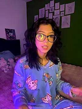 Valen-Foxx online show from October 13, 2025, 5:18 am