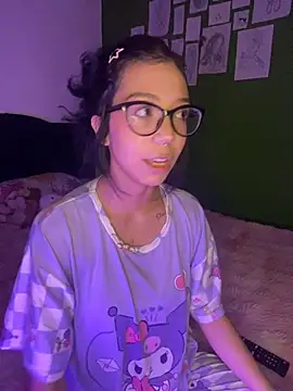 Valen-Foxx online show from October 16, 2025, 5:30 am