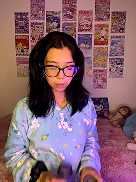 Valen-Foxx online show from October 24, 2025, 5:59 am