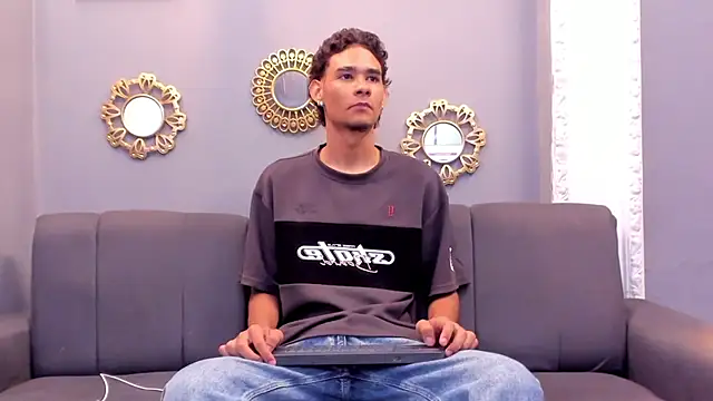 Snapshot of kenix_777 chatting on October 1, 2025, 3:34 am kenix 777 online show from October 1, 2025, 3:34 am