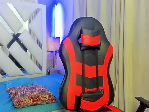 Snapshot of kenix_777 chatting on October 9, 2025, 7:56 pm kenix 777 online show from October 9, 2025, 7:56 pm